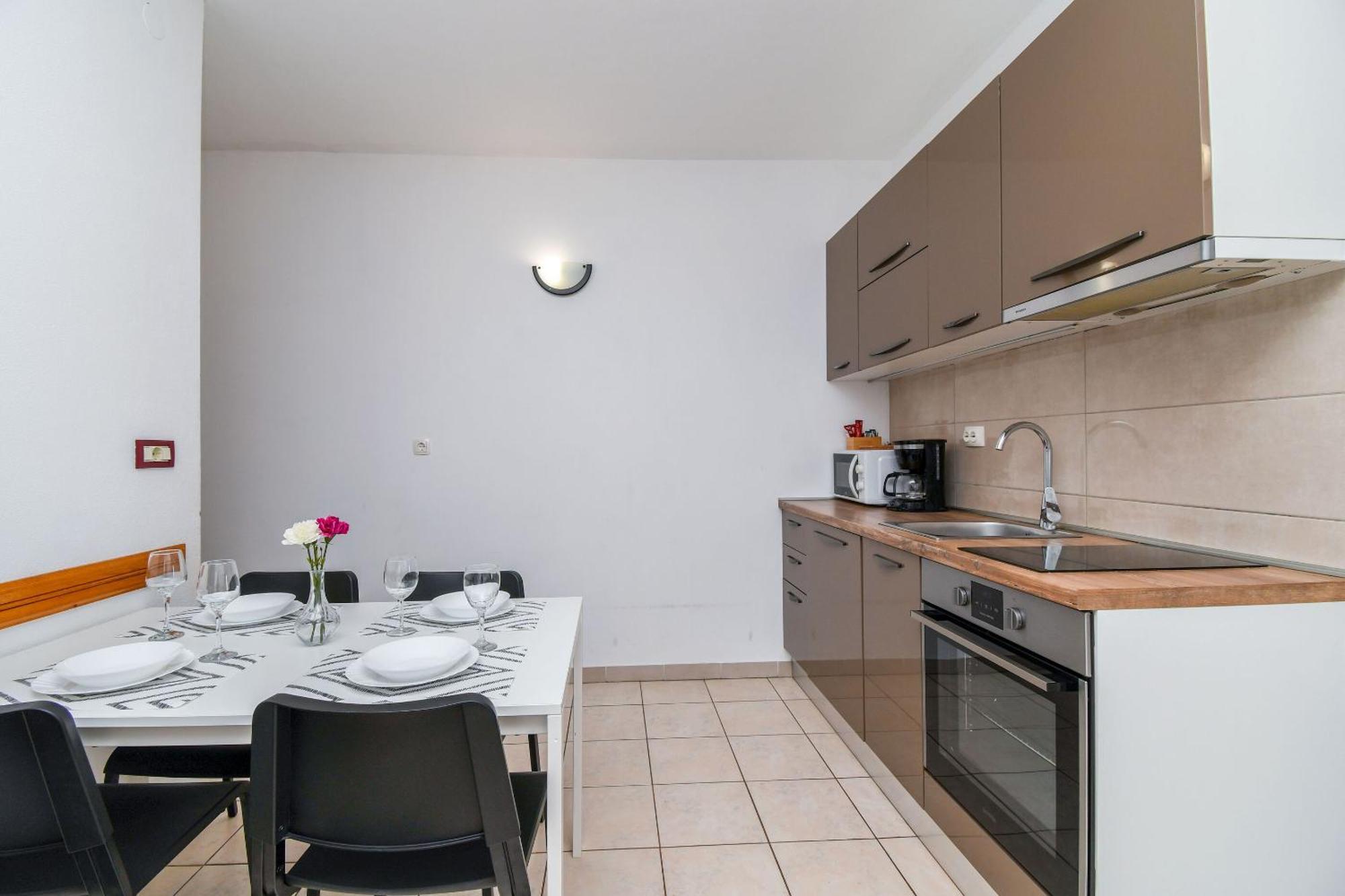 Apartment Mara 特罗吉尔 外观 照片
